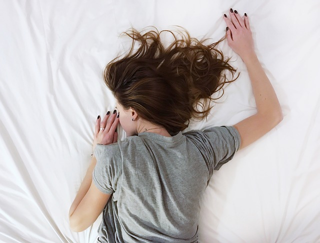 Nuisette ou pyjama ? Comparaison des avantages et inconvénients de chaque choix